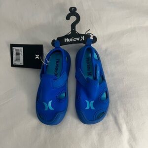 Hurley kids size 7 water shoes